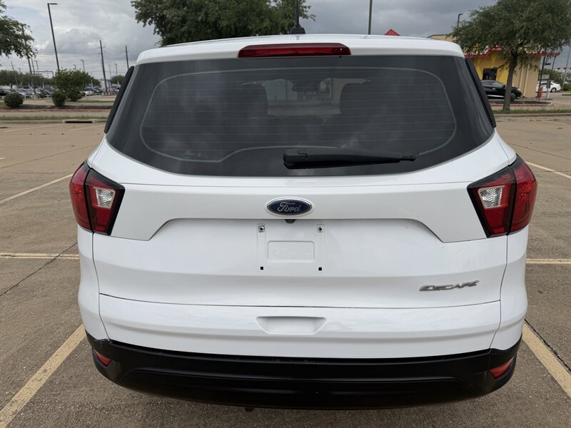 2019 Ford Escape S - Photo 6 - Houston, TX 77082
