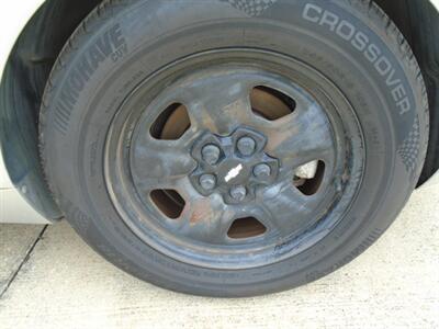 2013 Chevrolet Camaro LS   - Photo 20 - Houston, TX 77082