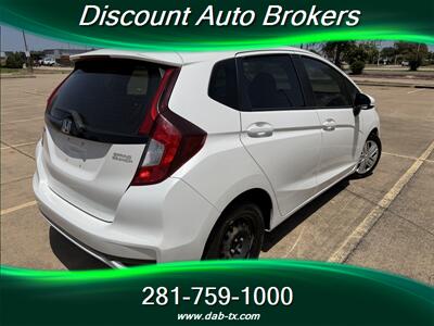 2019 Honda Fit LX - Photo 5 - Houston, TX 77082