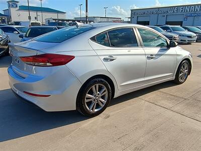 2017 Hyundai ELANTRA SE   - Photo 4 - Houston, TX 77082