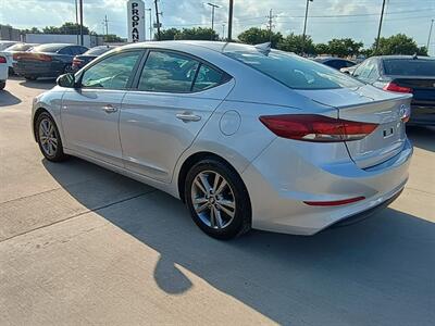 2017 Hyundai ELANTRA SE   - Photo 5 - Houston, TX 77082