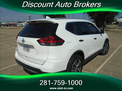 2020 Nissan Rogue S   - Photo 5 - Houston, TX 77082