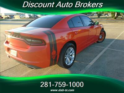 2020 Dodge Charger SXT   - Photo 5 - Houston, TX 77082
