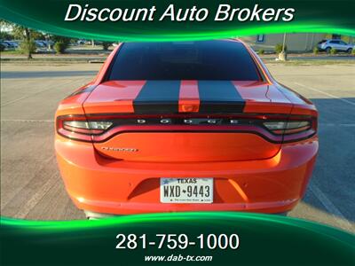 2020 Dodge Charger SXT   - Photo 6 - Houston, TX 77082