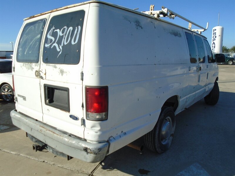 1998 Ford E-Series Van E-350 - Photo 5 - Houston, TX 77082