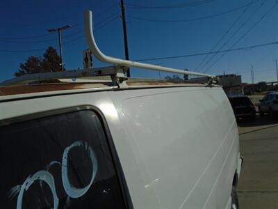 1998 Ford E-Series Van E-350 - Photo 9 - Houston, TX 77082