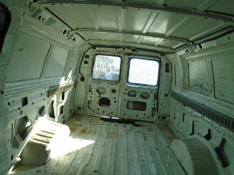 1998 Ford E-Series Van E-350 - Photo 17 - Houston, TX 77082