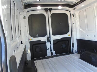 2020 Ford Transit 250   - Photo 20 - Houston, TX 77082