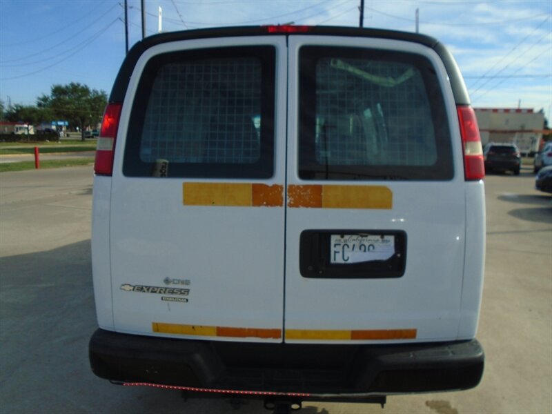 2013 Chevrolet Express 2500 - Photo 6 - Houston, TX 77082