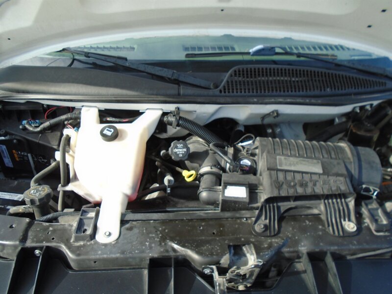 2013 Chevrolet Express 2500 - Photo 18 - Houston, TX 77082