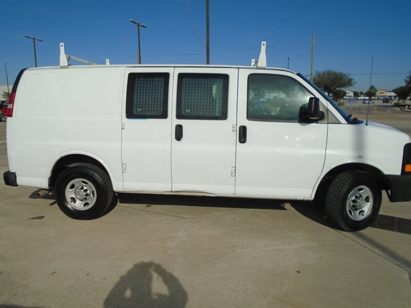2013 Chevrolet Express 2500 - Photo 4 - Houston, TX 77082