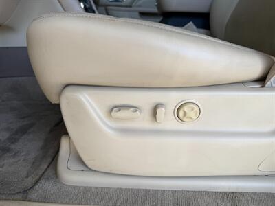 2013 Cadillac Escalade Premium   - Photo 26 - Orange, CA 92868