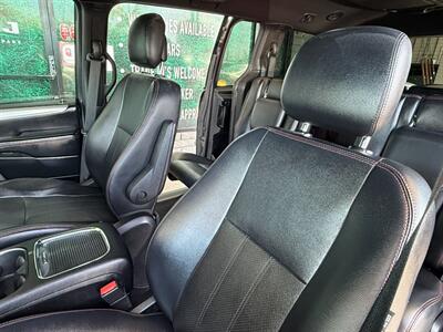 2012 Dodge Grand Caravan R/T - Photo 18 - Orange, CA 92868