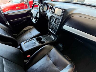 2012 Dodge Grand Caravan R/T - Photo 27 - Orange, CA 92868