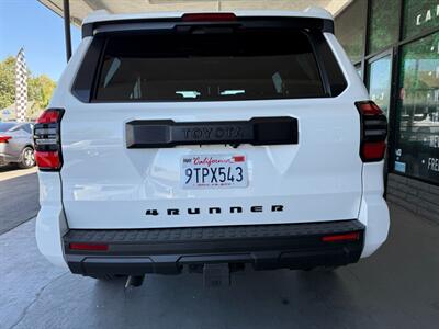 2025 TOYOTA 4 RUNNER   - Photo 13 - Orange, CA 92868