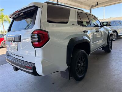 2025 TOYOTA 4 RUNNER   - Photo 9 - Orange, CA 92868