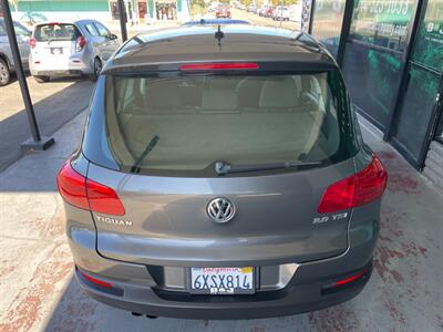 2013 Volkswagen Tiguan S   - Photo 14 - Orange, CA 92868