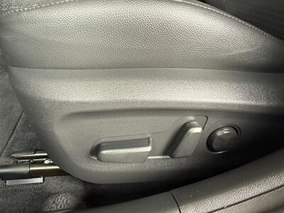 2017 Hyundai ELANTRA Limited - Photo 23 - Orange, CA 92868