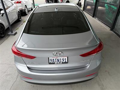 2017 Hyundai ELANTRA Limited - Photo 14 - Orange, CA 92868