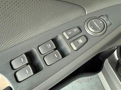 2012 Hyundai SONATA Hybrid   - Photo 27 - Orange, CA 92868