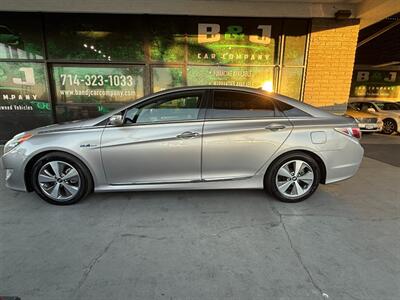 2012 Hyundai SONATA Hybrid   - Photo 4 - Orange, CA 92868