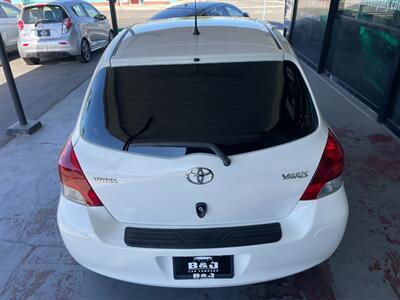 2010 Toyota Yaris   - Photo 14 - Orange, CA 92868