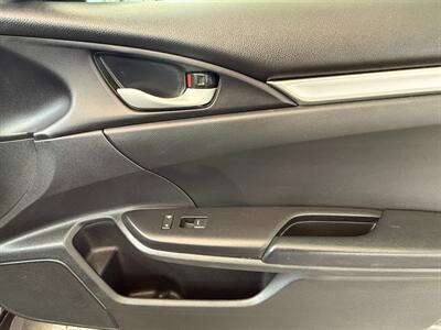 2021 Honda Civic Sport   - Photo 25 - Orange, CA 92868