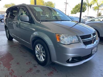 2019 Dodge Grand Caravan SXT   - Photo 8 - Orange, CA 92868