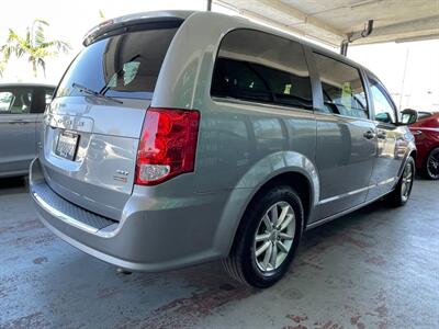 2019 Dodge Grand Caravan SXT   - Photo 10 - Orange, CA 92868