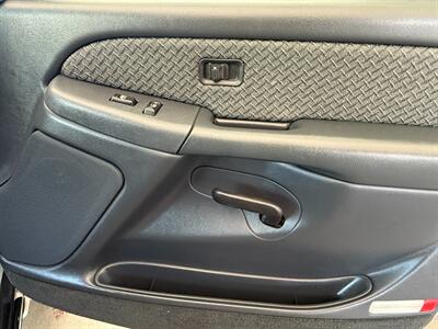 2002 Chevrolet Avalanche 1500   - Photo 25 - Orange, CA 92868