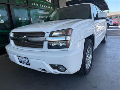 2002 Chevrolet Avalanche 1500   - Photo 3 - Orange, CA 92868