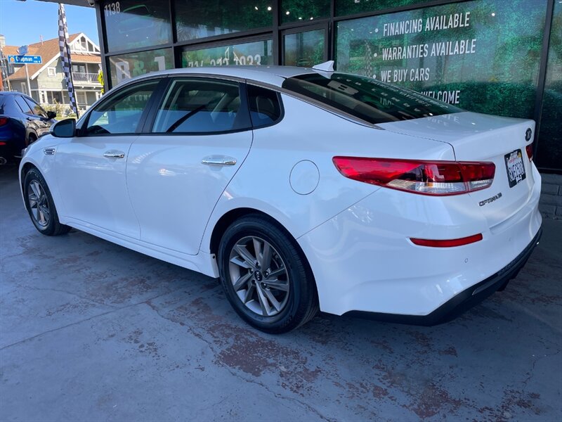 2020 Kia Optima LX photo 5