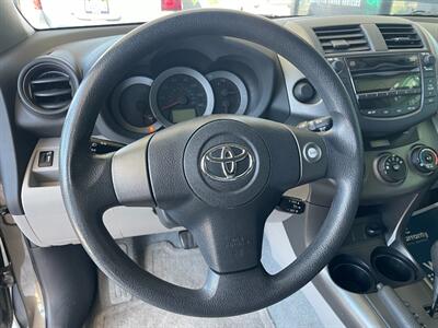 2011 Toyota RAV4   - Photo 20 - Orange, CA 92868