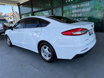 2019 Ford Fusion S   - Photo 6 - Orange, CA 92868