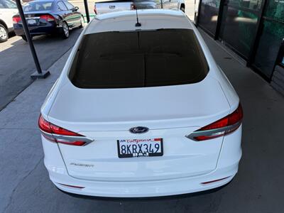 2019 Ford Fusion S   - Photo 15 - Orange, CA 92868