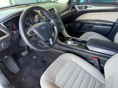 2019 Ford Fusion S   - Photo 16 - Orange, CA 92868