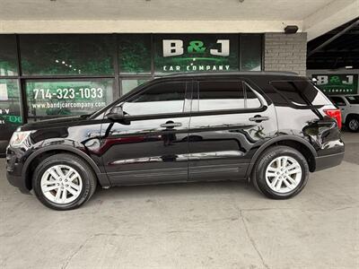 2016 Ford Explorer   - Photo 4 - Orange, CA 92868