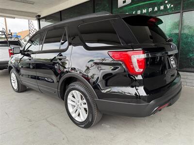 2016 Ford Explorer   - Photo 6 - Orange, CA 92868