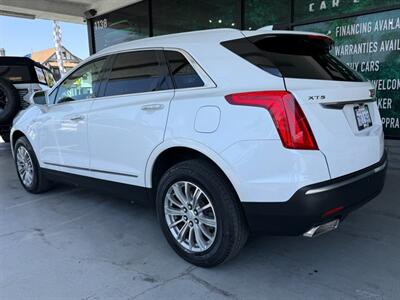 2017 Cadillac XT5 Luxury   - Photo 4 - Orange, CA 92868