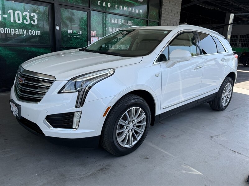 2017 Cadillac XT5 Luxury   - Photo 1 - Orange, CA 92868