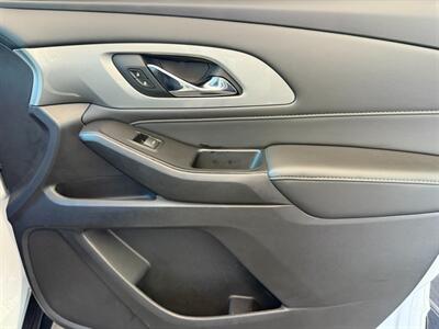 2021 Chevrolet Traverse LT Leather   - Photo 31 - Orange, CA 92868