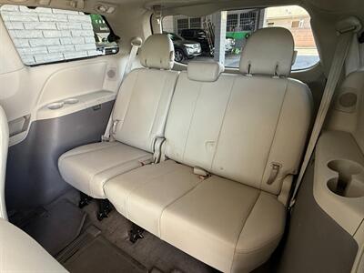 2011 Toyota Sienna Limited 7-Passenger   - Photo 32 - Orange, CA 92868