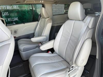 2011 Toyota Sienna Limited 7-Passenger   - Photo 31 - Orange, CA 92868