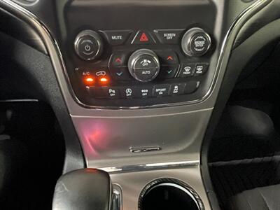 2020 Jeep Grand Cherokee Laredo E   - Photo 31 - Orange, CA 92868