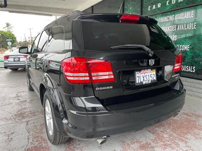 2010 Dodge Journey SXT   - Photo 6 - Orange, CA 92868