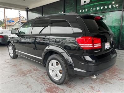 2010 Dodge Journey SXT   - Photo 5 - Orange, CA 92868