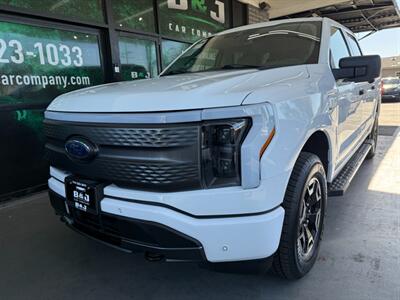 2023 Ford F-150 Lightning XLT   - Photo 3 - Orange, CA 92868