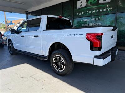 2023 Ford F-150 Lightning XLT   - Photo 4 - Orange, CA 92868