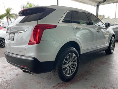 2018 Cadillac XT5 Luxury   - Photo 9 - Orange, CA 92868