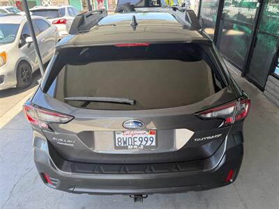 2021 Subaru Outback Premium - Photo 14 - Orange, CA 92868